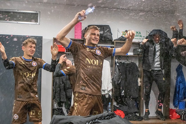 义出战国际 义出战国际